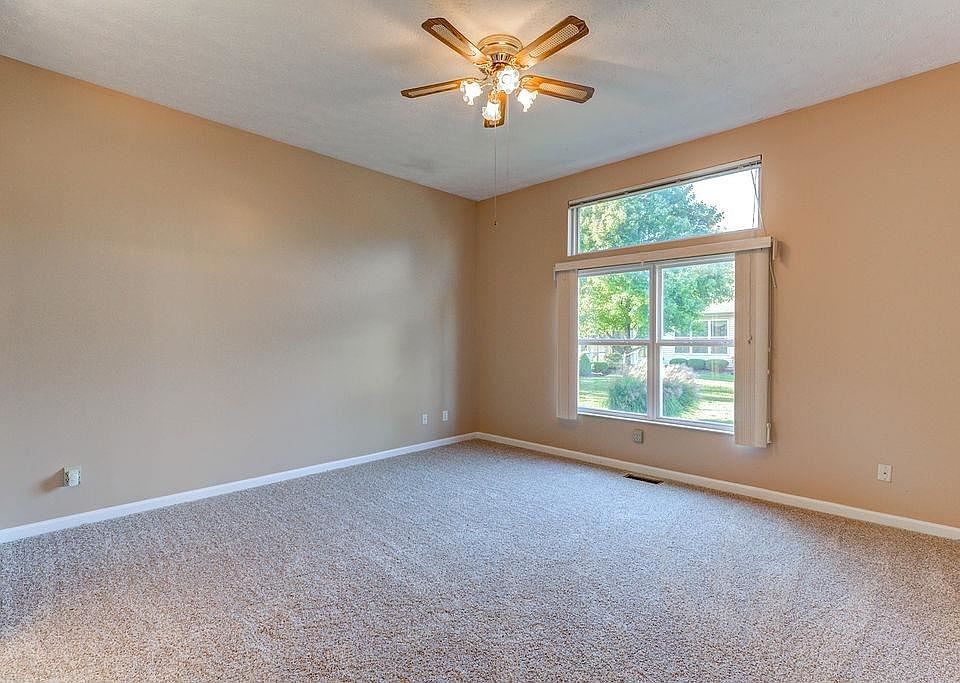 2nd image of 6179 Greens Way