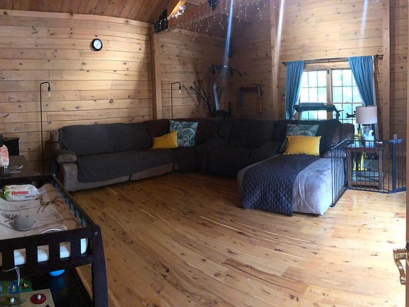 Family room, entrance from kitchen
