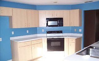 2nd image of 10 Pebble Stone Ln