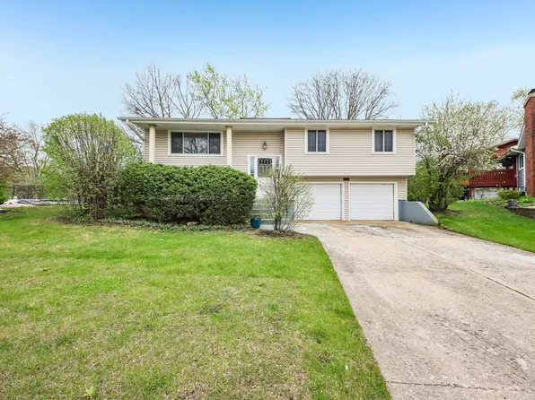 907 Jeffery Ct, Schaumburg, IL 60193