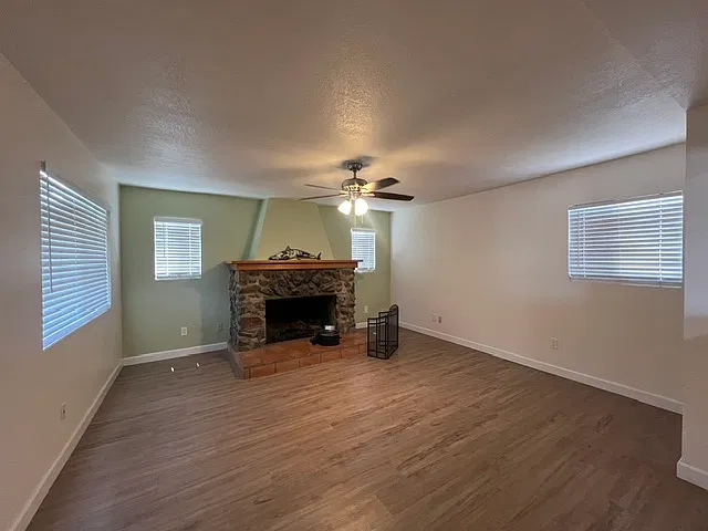 2 bed, 1102 sqft, $2,600 — Photo 1