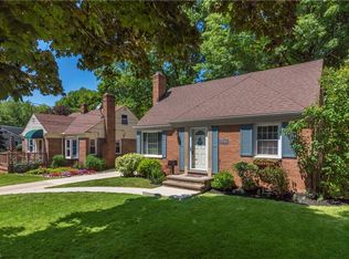 23944 Bruce Rd, Bay Village, OH 44140