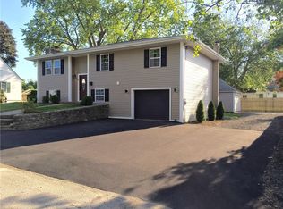 5 Harbour Ave, West Warwick, RI 02893