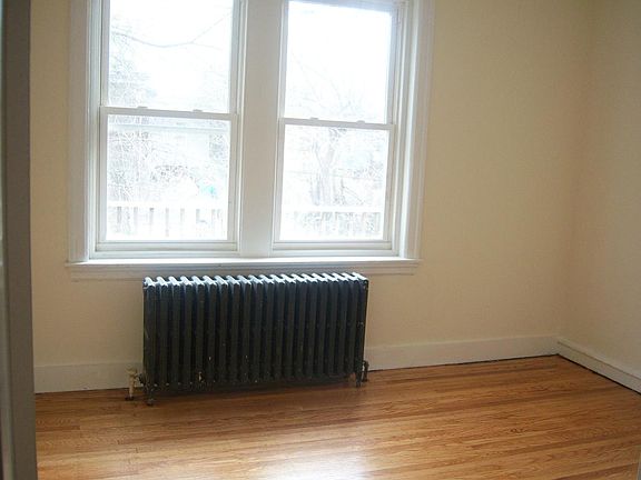 4th image of 1314 W Rockland St Floor 2