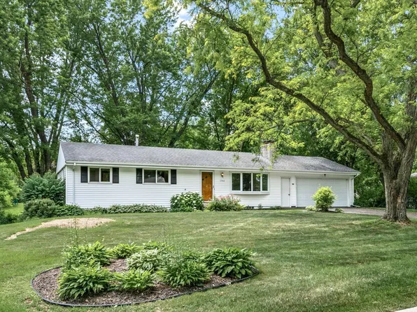 1760 Garland Ln N, Plymouth, MN 55447