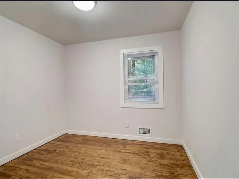 271 Childs Dr NW — Photo 10