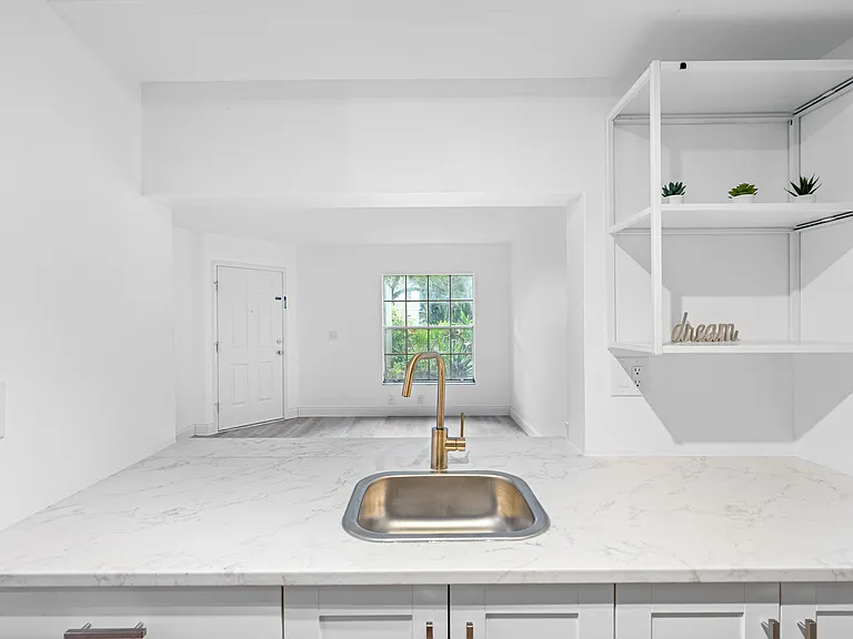 7200 E Bank Dr — Photo 6