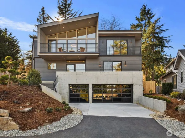 1653 105th Avenue SE, Bellevue, WA 98004