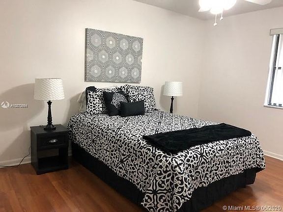 4th image of 9901 NW 9th Street Cir APT 2