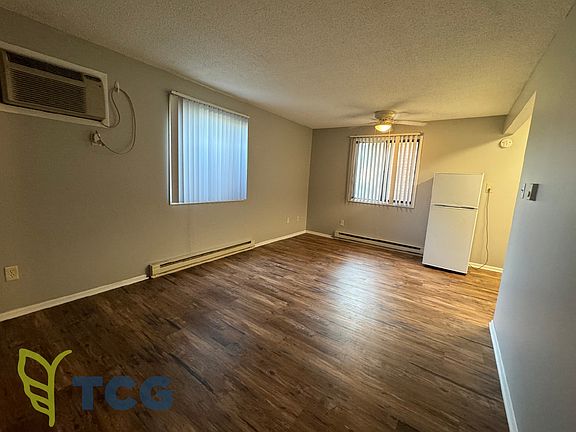 3rd image of 2402 Marquette Rd APT 9