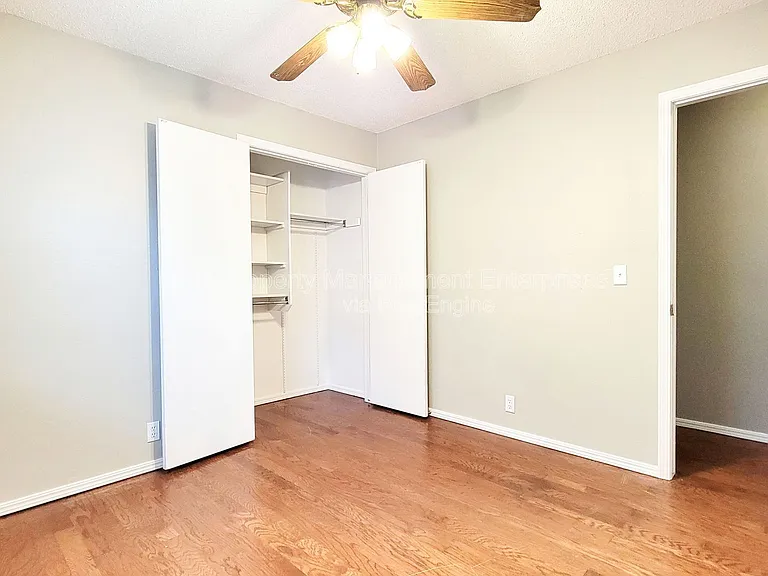 740 Royal Ln — Photo 10