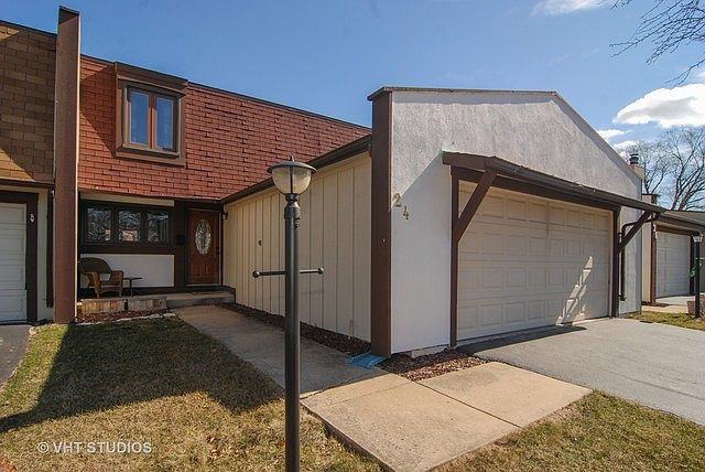 1st image of 24 Elmwood Dr