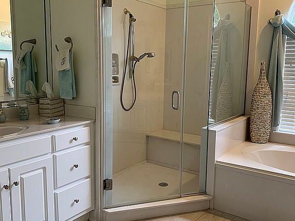 Master bath 