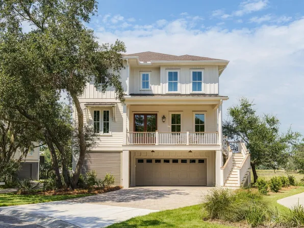 813 Harbour Watch Ct, Mount Pleasant, SC 29464