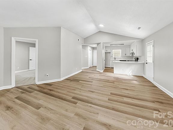 3rd image of 8105 Lighthouse Way #10