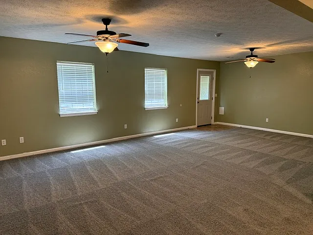 18682 Lynn Ln — Photo 3