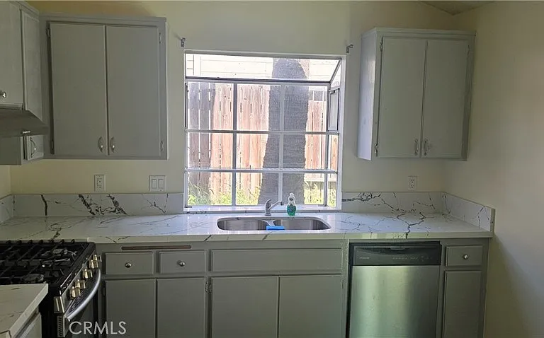 1172 Massachusetts Ave — Photo 4
