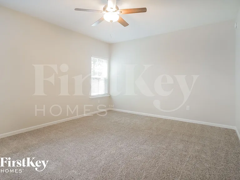 124 Riverwalk Blvd — Photo 9