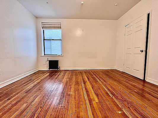 4th image of 418 W 130th St APT 41