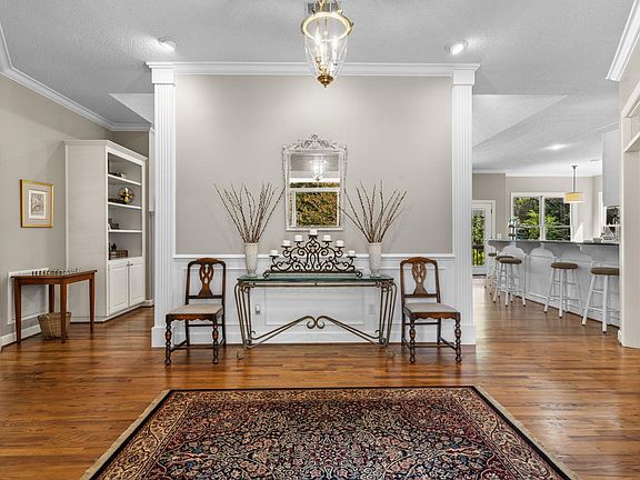 4th image of 1488 Manor House Dr