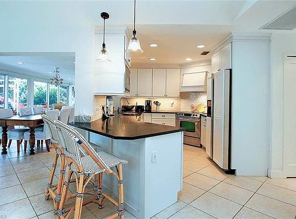 4th image of 3825 Coquina Dr