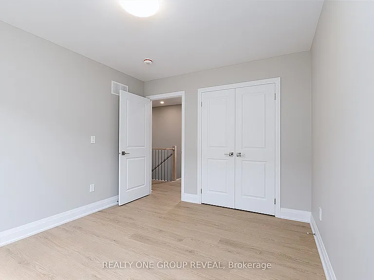 223 Grenfell St #3 — Photo 9