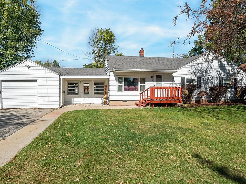 1st image of 213 Wright Ave