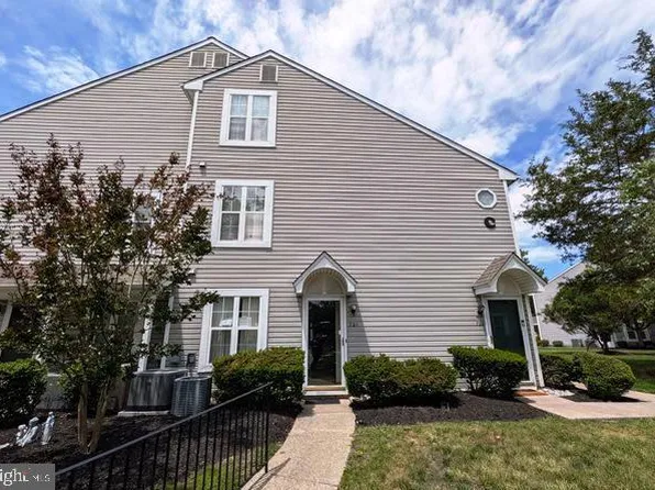 721 Sedgewick Ct, Sewell, NJ 08080