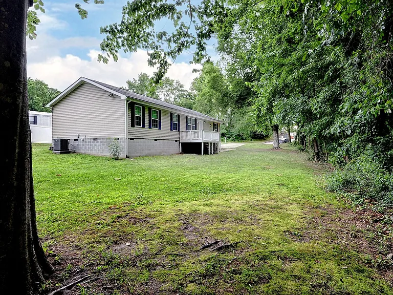 9431 Jenkins Ln — Photo 6