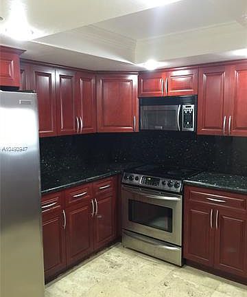 3rd image of 555 NE 15th St APT 18E