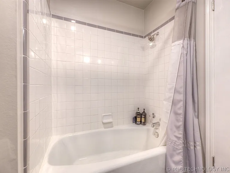 6712 E 51st Pl — Photo 16