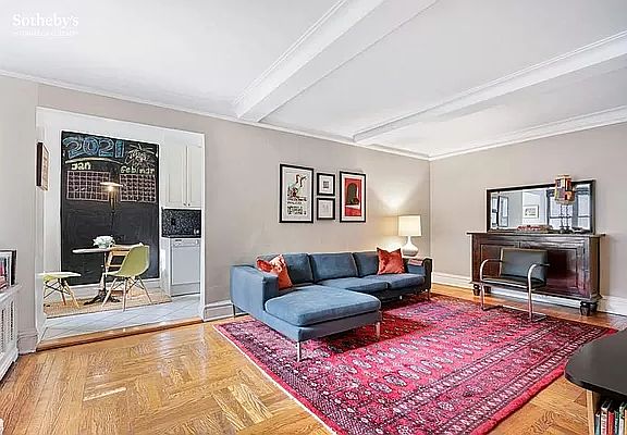 2nd image of 333 E 53rd St APT 4G