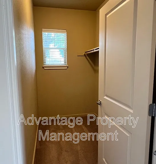 523 Catron St N #5 — Photo 23