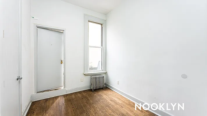 Rented by Nooklyn NYC LLC | media 22