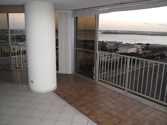 sliding glass front walls