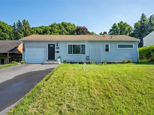 387 Pattonwood Dr, Rochester, NY 14617