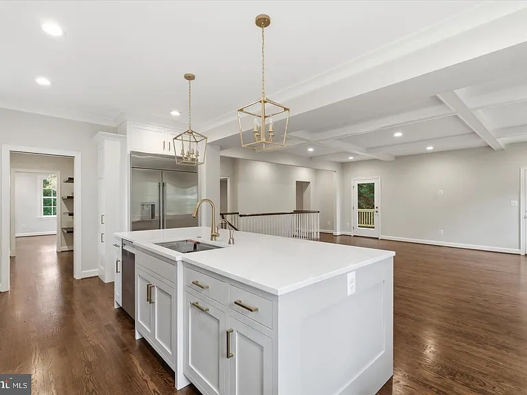 7825 Oldchester Rd — Photo 8
