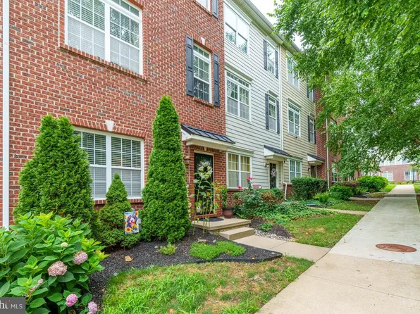 1137 Worth Ln, Claymont, DE 19703