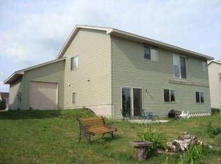 603 Park Brook Rd, Isanti, MN 55040