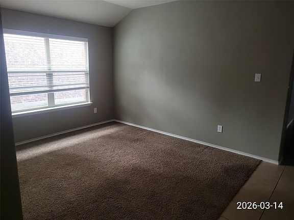 2nd image of 2005 Eagle Lake Dr