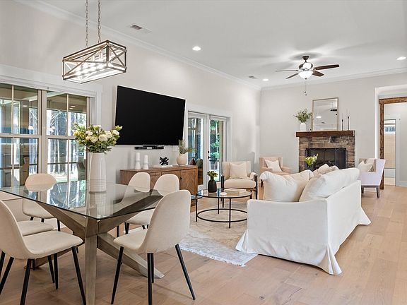 5th image of 3590 Crockett Pointe