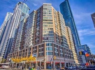 717 Bay St #1106-C01, Toronto, ON M5G 2J9