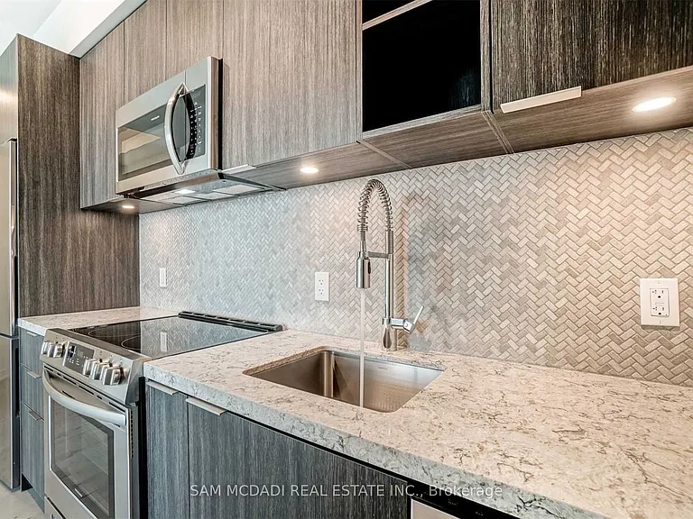 30 Ordnance St #1308 — Photo 5