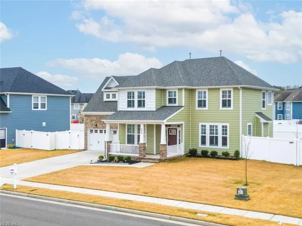 933 Baneberry Way, Chesapeake, VA 23323