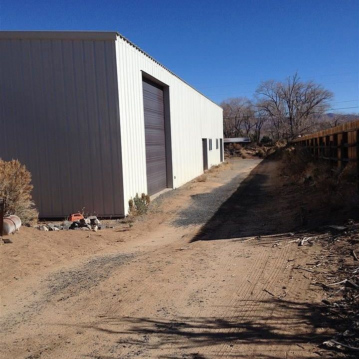 2nd image of 3583 Arcadia Dr