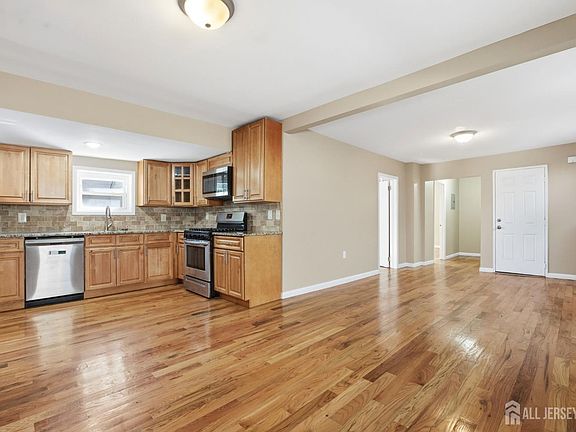 4th image of 164 S Ridgewood Rd #2
