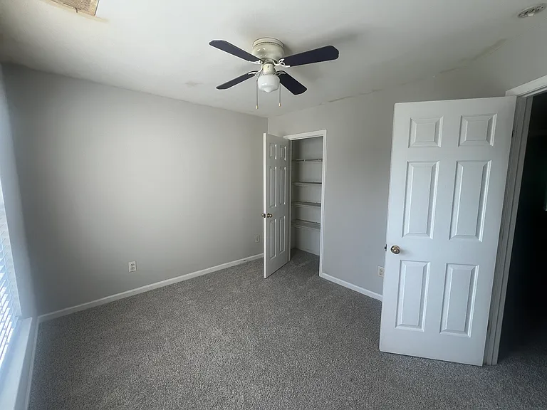 12421 Stratfield Place Cir — Photo 26