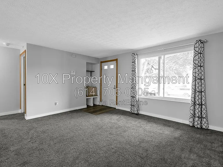 6484 Lanercost Rd — Photo 30