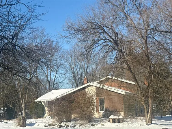 8980 Crow Dr, Macedonia, OH 44056