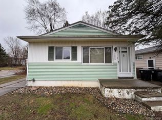 18884 Lathers St, Livonia, MI 48152